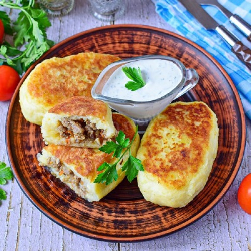 Картопляники з м'ясом курки